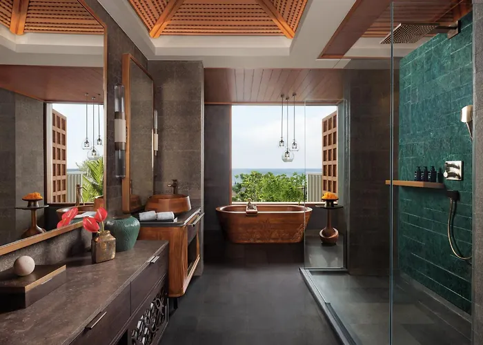 Regent Bali リゾート 5*